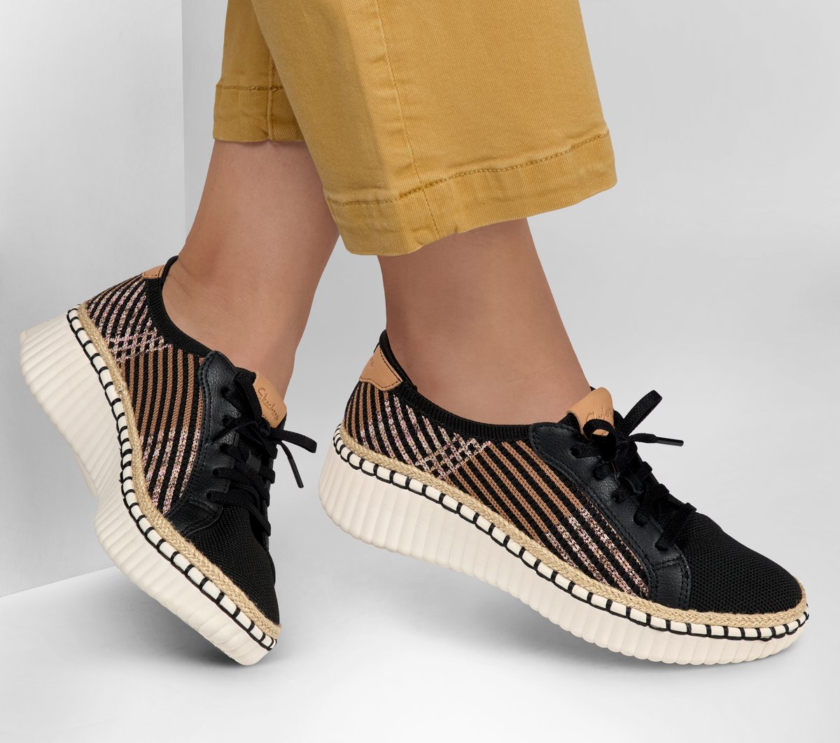 Wilshire Blvd - Breezy Stroll | Skechers Women