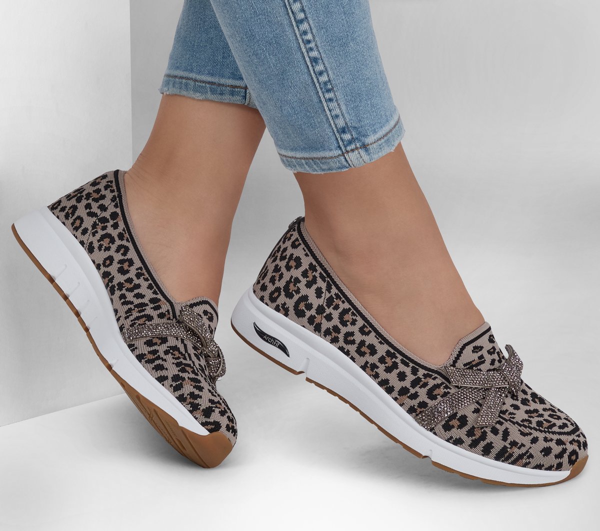 Martha Stewart: Arch Fit Living | Skechers Women