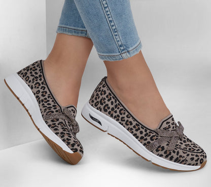 Martha Stewart: Arch Fit Living | Skechers Women