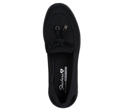 Cleo Taylor - Alluring Adventure | Skechers Women