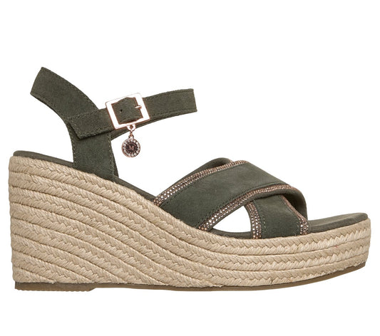 Martha Stewart: Iris - Modest Queen | Skechers Women