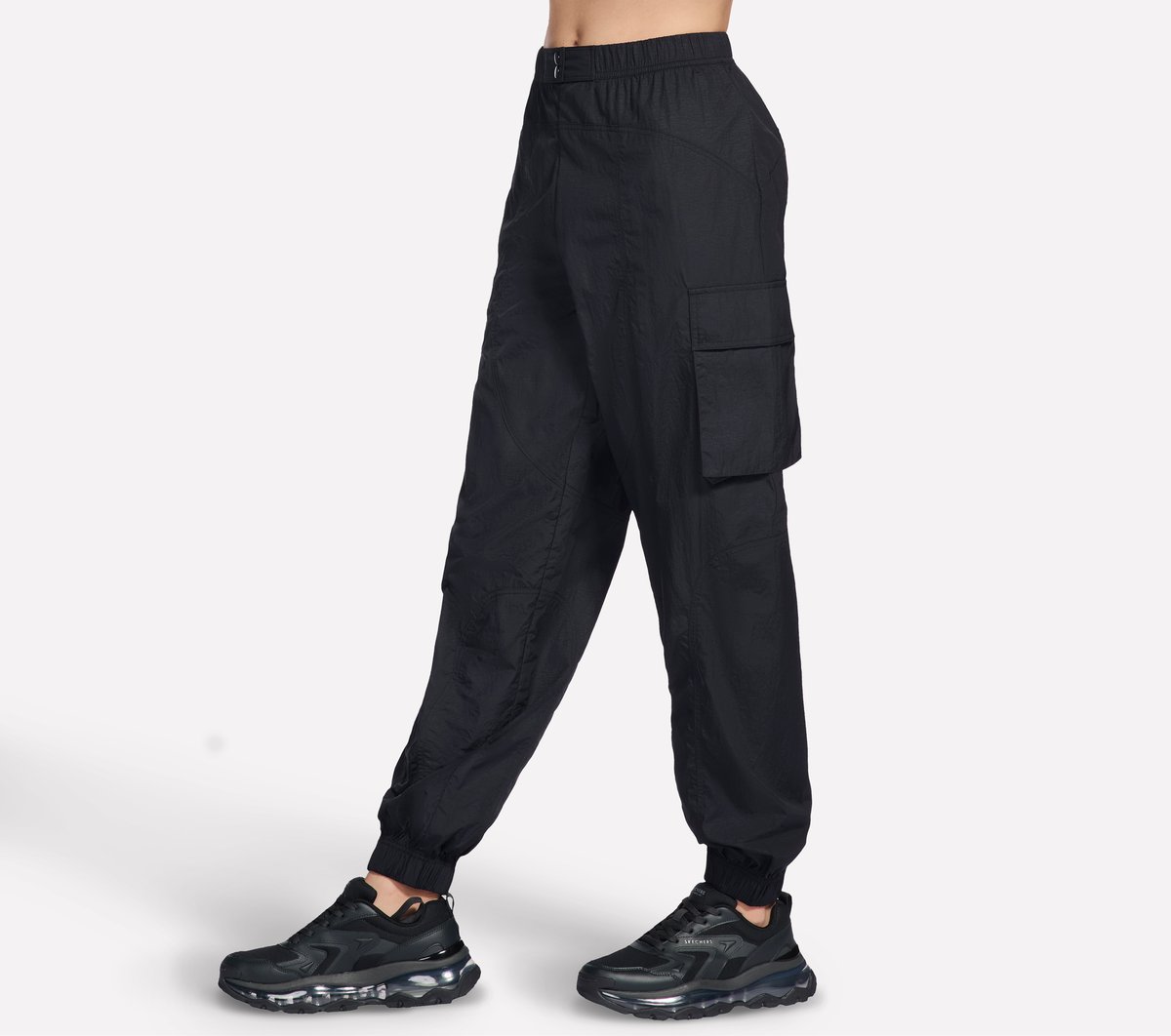 Sideline Cargo Jogger | Skechers Women